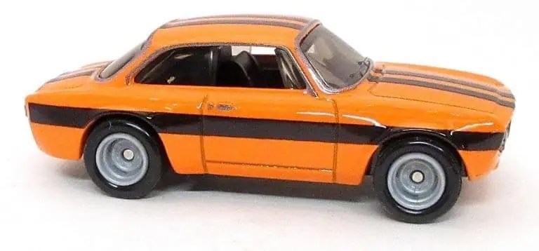 Hot Wheels Fast &amp; Furious – Alfa Romeo Giulia Sprint GTA (Velozes e Furiosos)