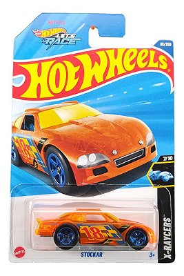 Hot Wheels 1975 Datsun Sunny Truck Super Thunt 2025