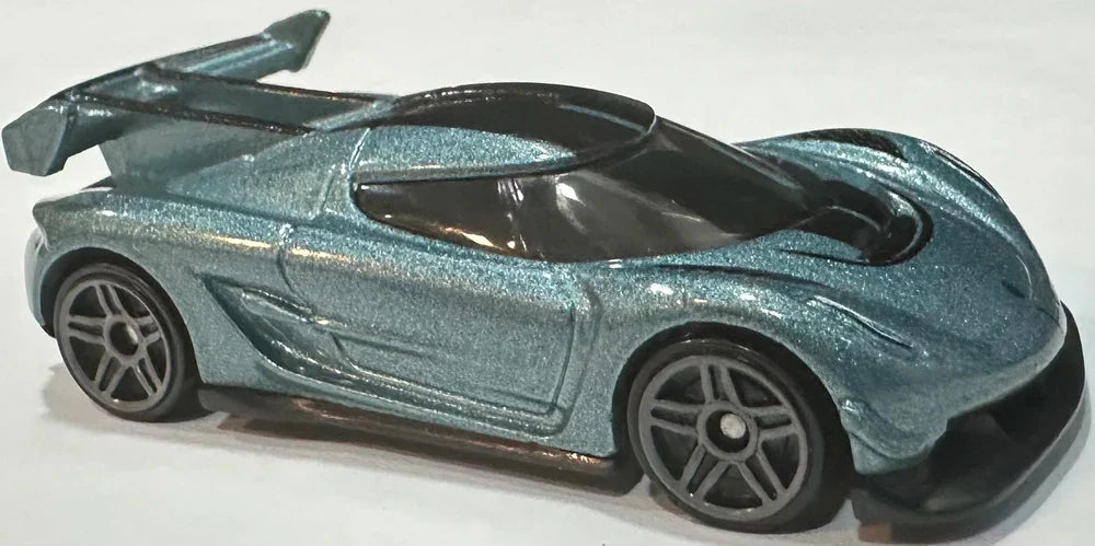 Hot Wheels 2025  Koenigsegg Jesko 2020